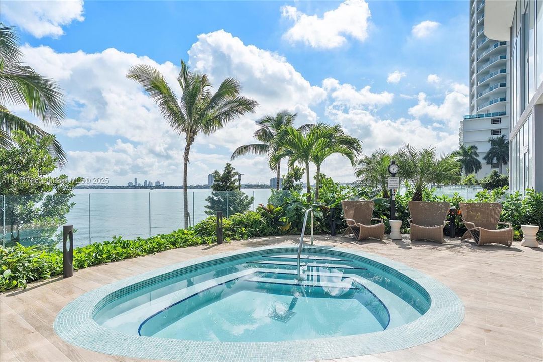 Active With Contract: $14,750 (3 beds, 3 baths, 1759 Square Feet)