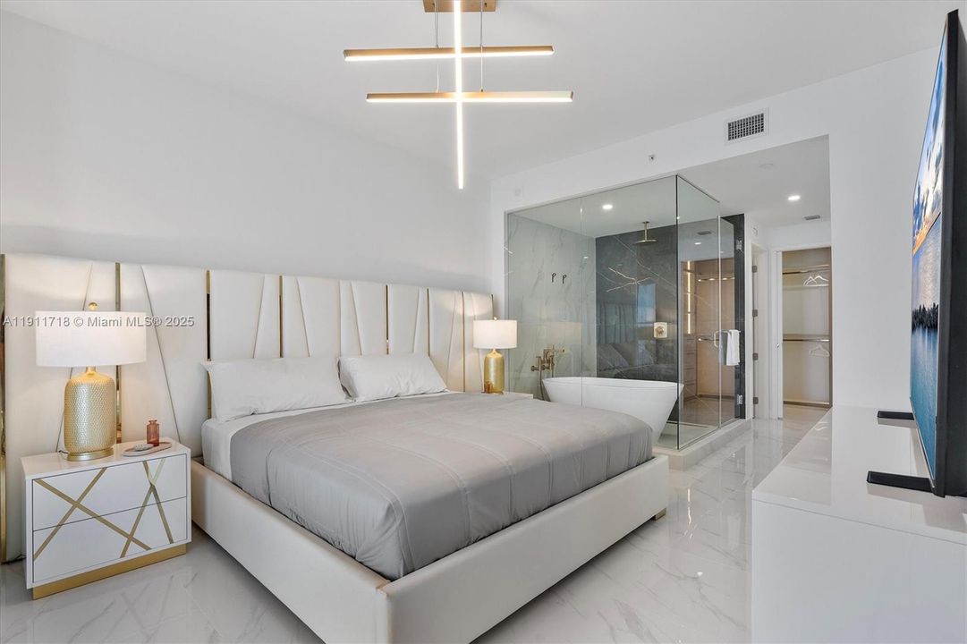 Active With Contract: $14,750 (3 beds, 3 baths, 1759 Square Feet)