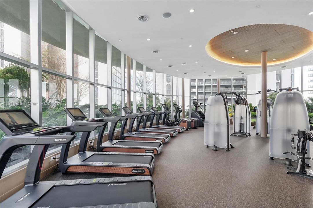 Active With Contract: $14,750 (3 beds, 3 baths, 1759 Square Feet)