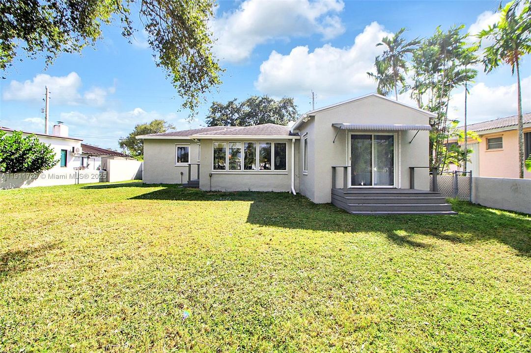 Recientemente alquilado: $2,500 (2 camas, 1 baños, 1577 Pies cuadrados)