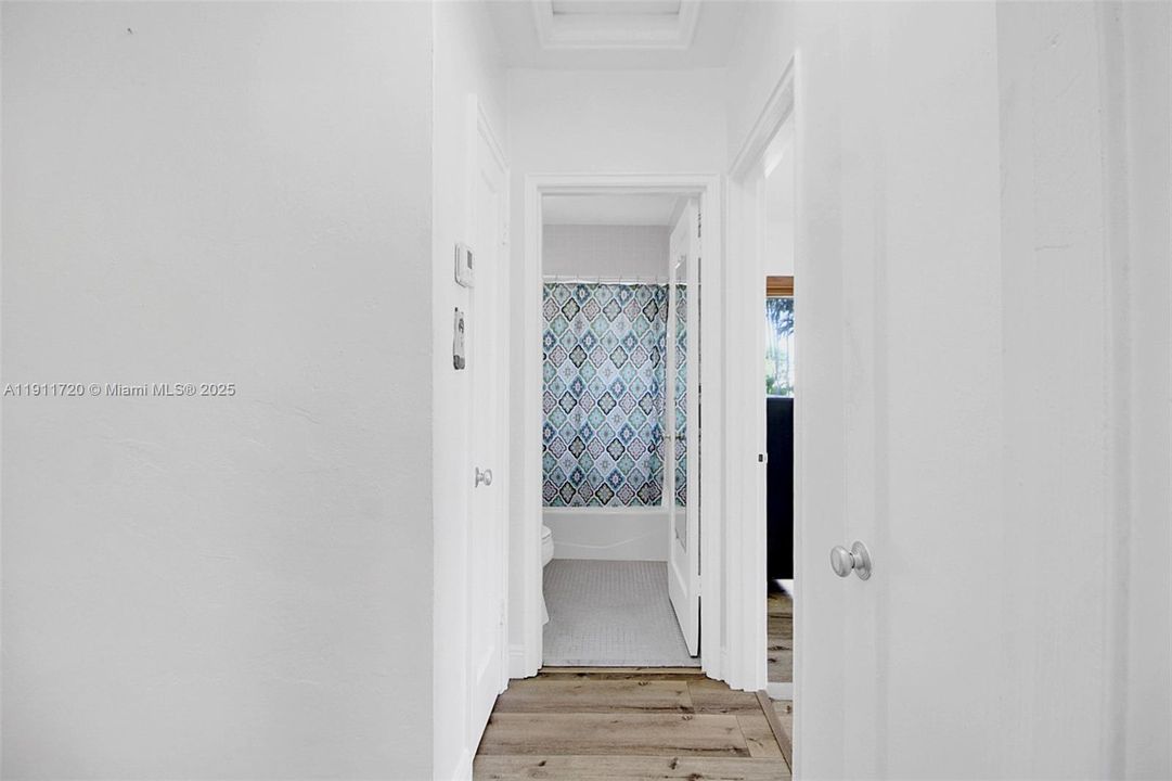 Recientemente alquilado: $2,500 (2 camas, 1 baños, 1577 Pies cuadrados)