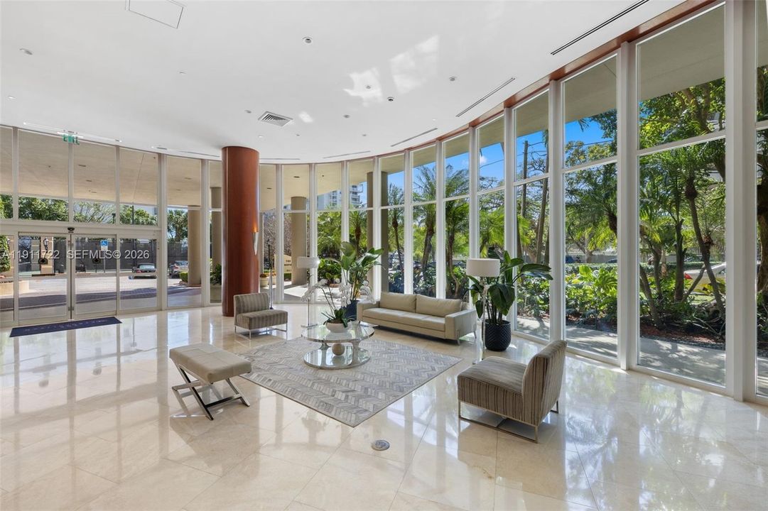 For Sale: $769,000 (2 beds, 2 baths, 1190 Square Feet)