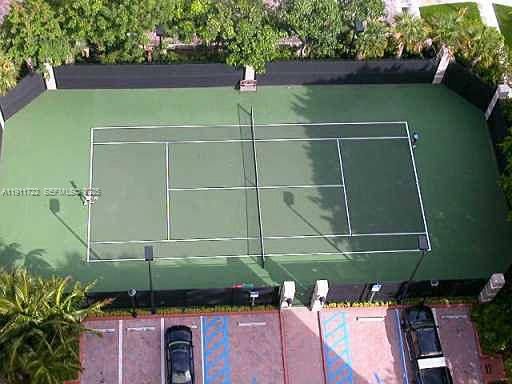 For Sale: $775,000 (2 beds, 2 baths, 1190 Square Feet)