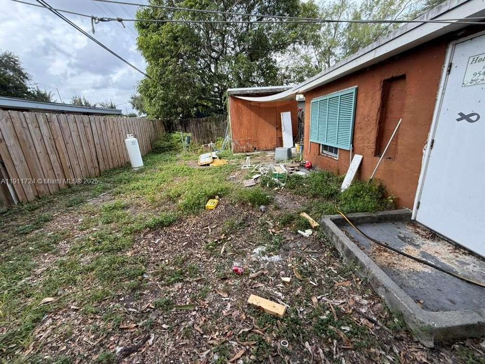 На продажу: $199,900 (1 спален, 1 ванн, 558 Квадратных фут)