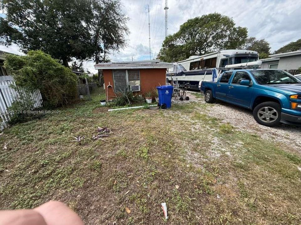 На продажу: $199,900 (1 спален, 1 ванн, 558 Квадратных фут)