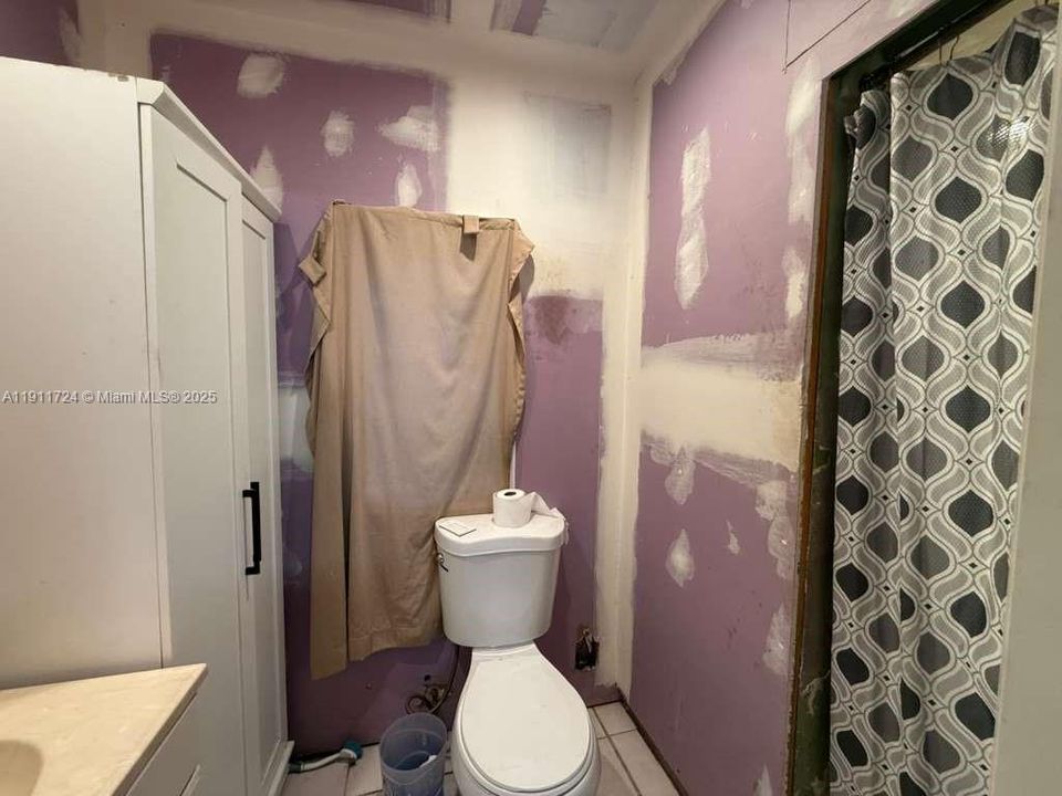 На продажу: $199,900 (1 спален, 1 ванн, 558 Квадратных фут)