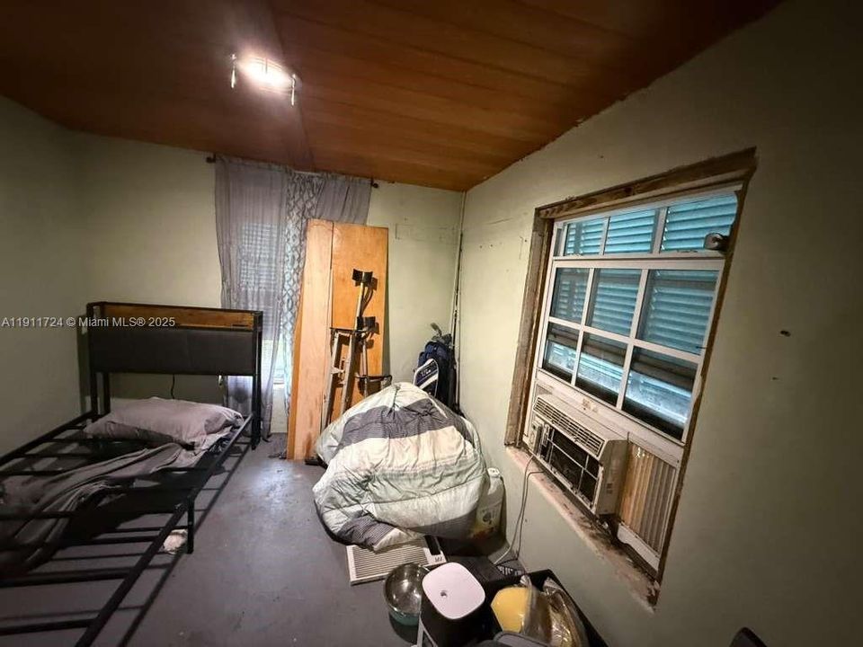 На продажу: $199,900 (1 спален, 1 ванн, 558 Квадратных фут)