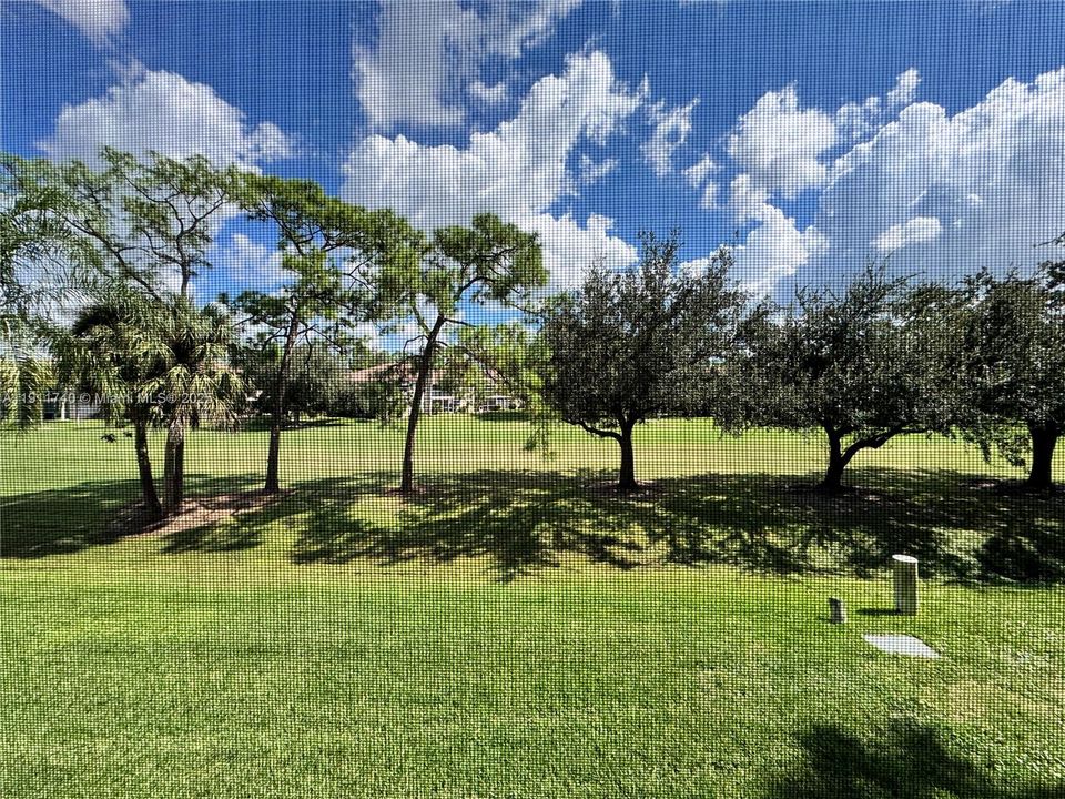 Recently Sold: $110,000 (1 beds, 1 baths, 638 Square Feet)