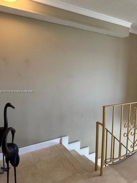 待售: $395,000 (1 贝兹, 1 浴室, 930 平方英尺)