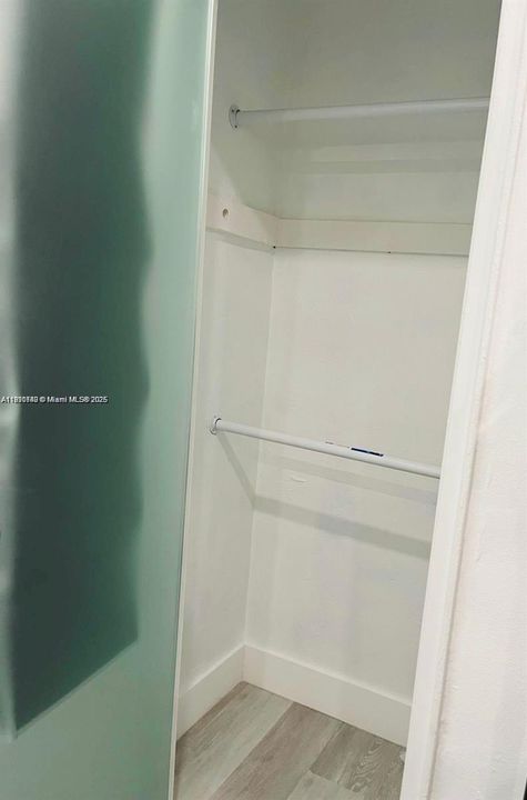 Active With Contract: $2,400 (2 beds, 1 baths, 786 Square Feet)