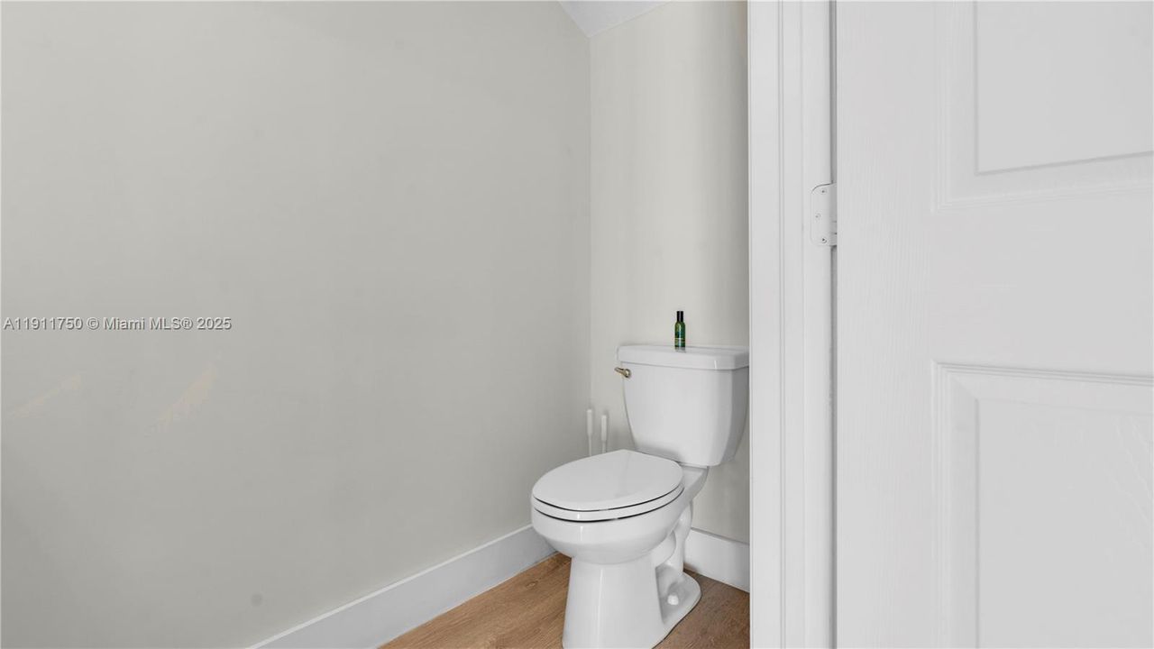 For Sale: $495,000 (3 beds, 2 baths, 1540 Square Feet)