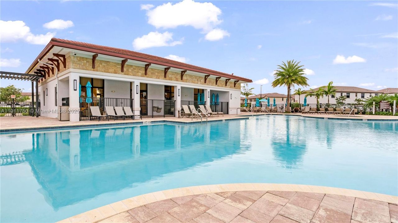 For Sale: $495,000 (3 beds, 2 baths, 1540 Square Feet)