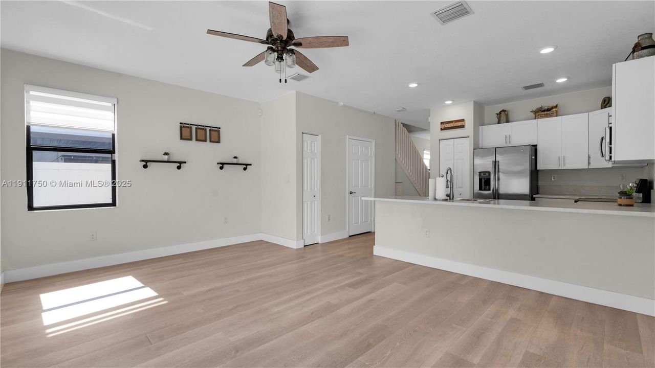 For Sale: $495,000 (3 beds, 2 baths, 1540 Square Feet)