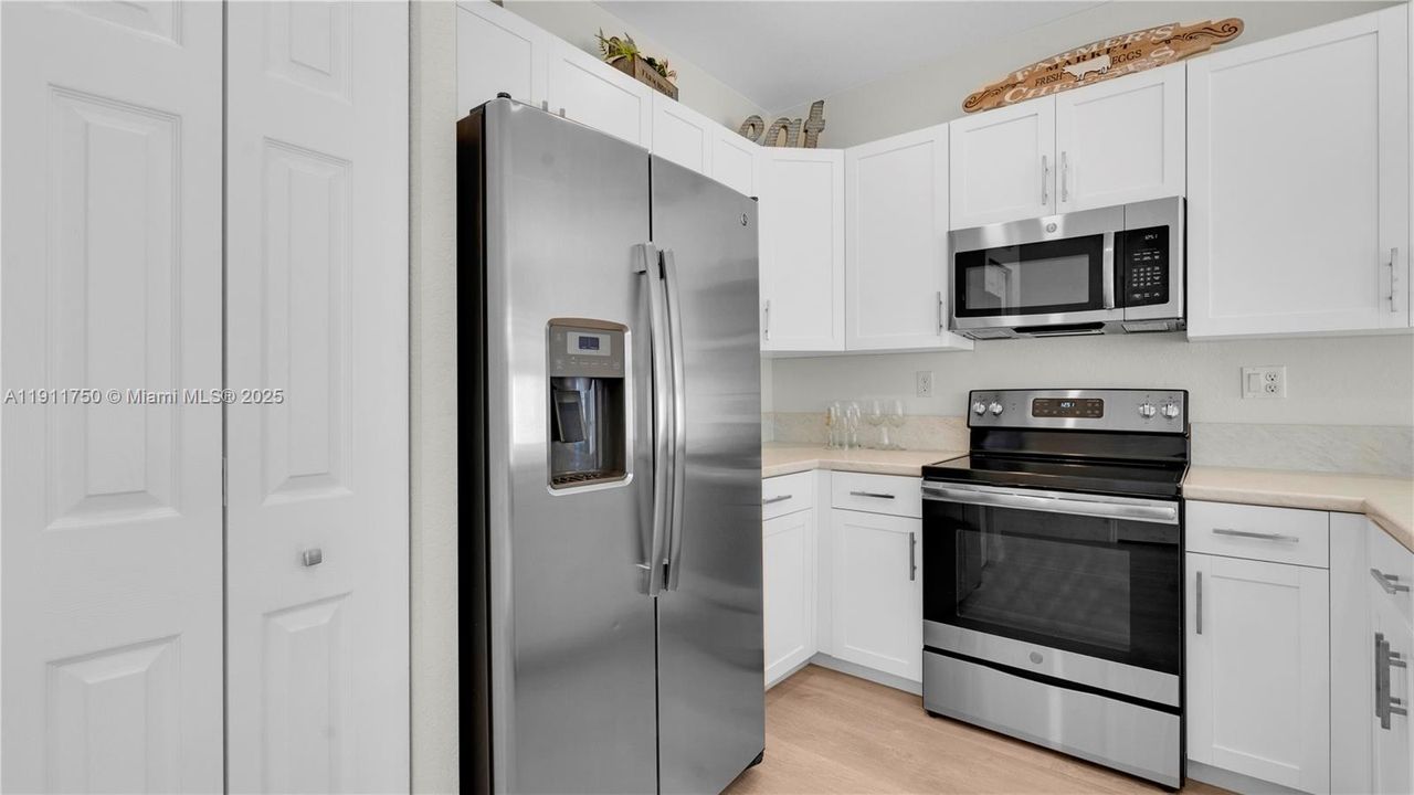 For Sale: $495,000 (3 beds, 2 baths, 1540 Square Feet)