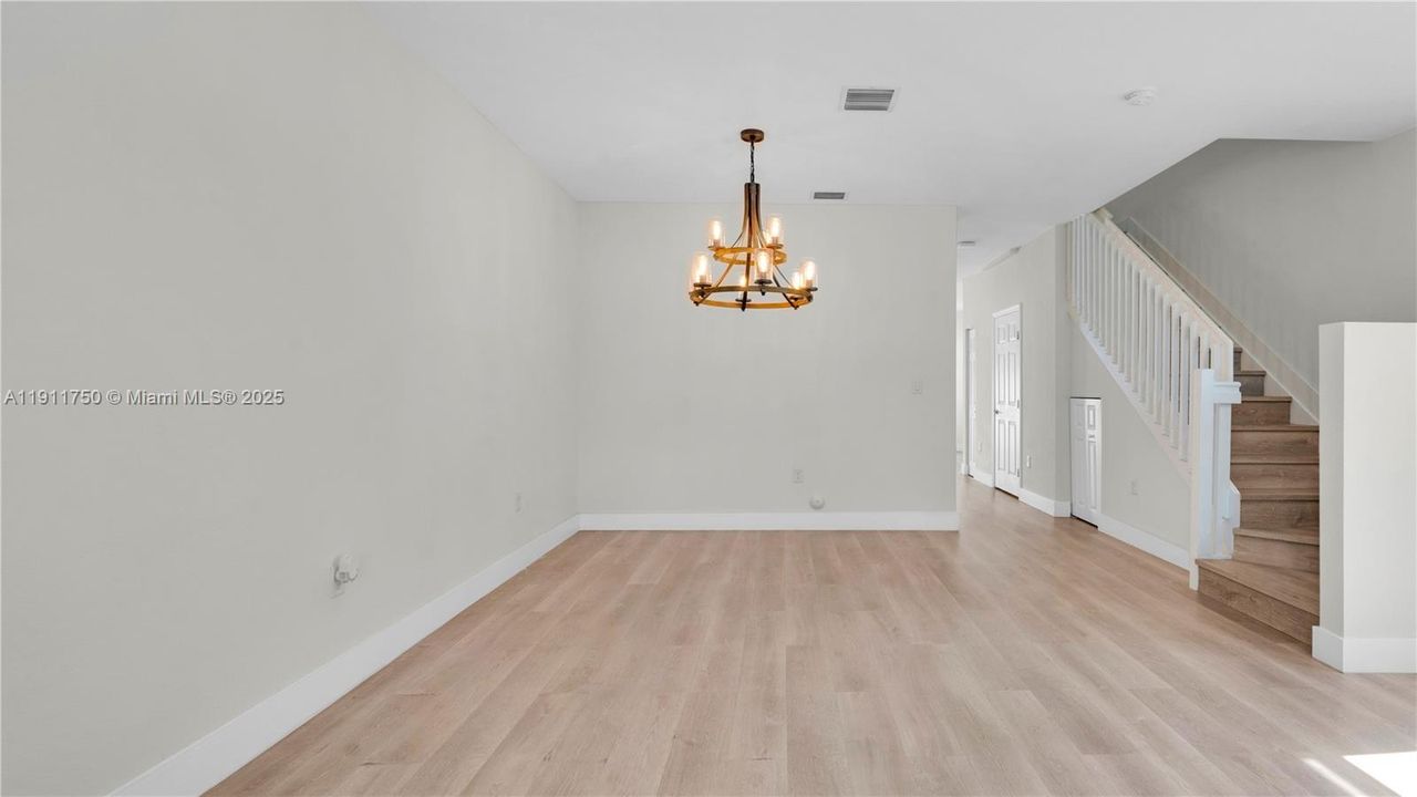 For Sale: $495,000 (3 beds, 2 baths, 1540 Square Feet)