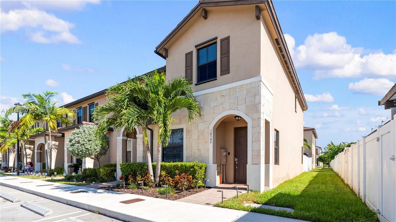 For Sale: $495,000 (3 beds, 2 baths, 1540 Square Feet)