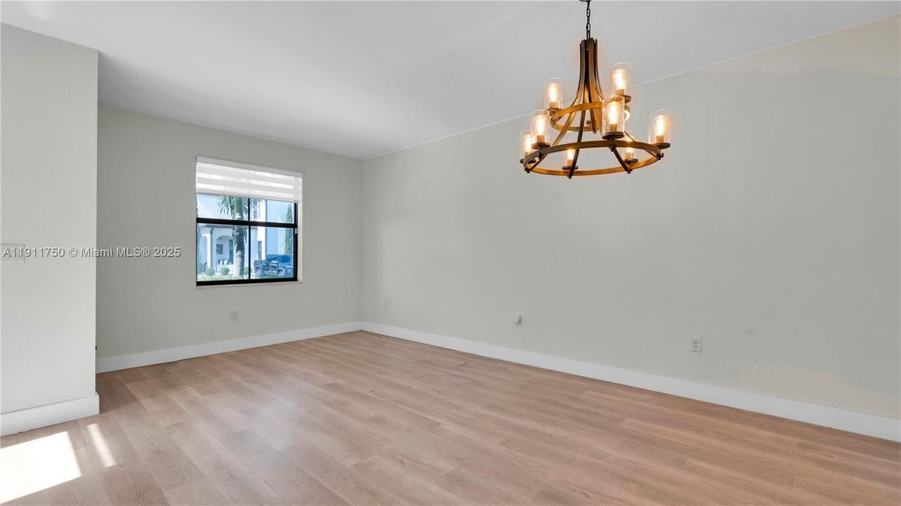 For Sale: $495,000 (3 beds, 2 baths, 1540 Square Feet)