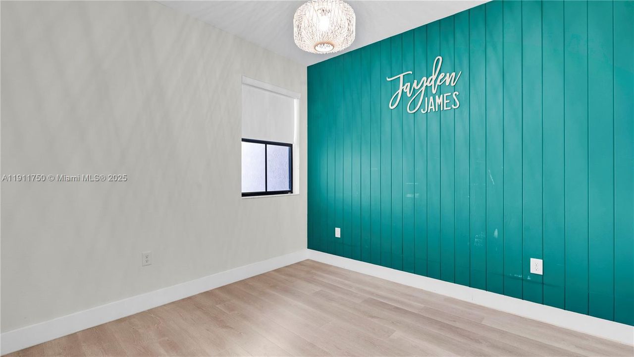 For Sale: $495,000 (3 beds, 2 baths, 1540 Square Feet)