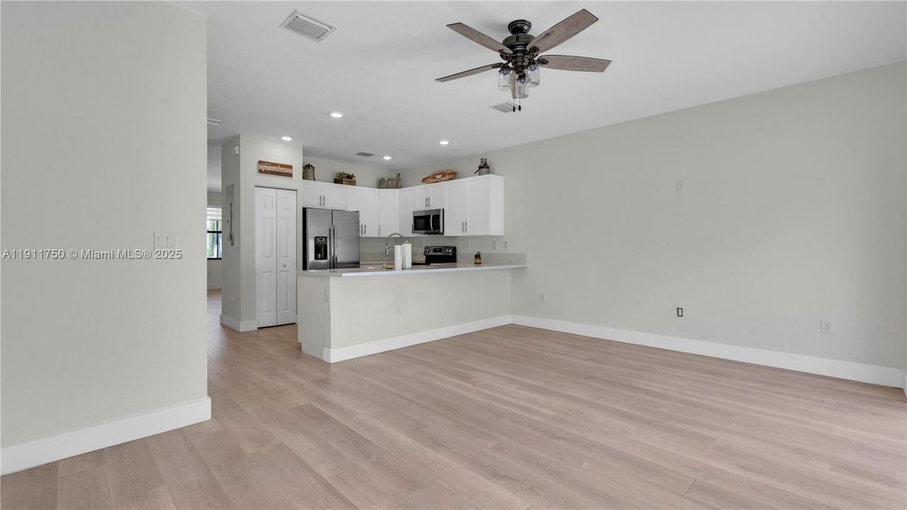 For Sale: $495,000 (3 beds, 2 baths, 1540 Square Feet)