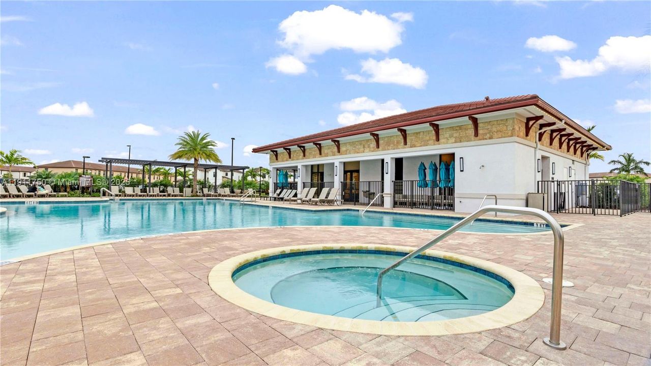 For Sale: $495,000 (3 beds, 2 baths, 1540 Square Feet)