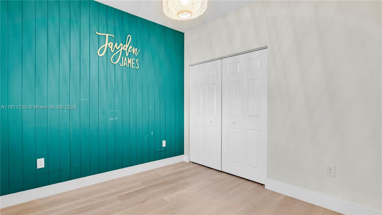 For Sale: $495,000 (3 beds, 2 baths, 1540 Square Feet)