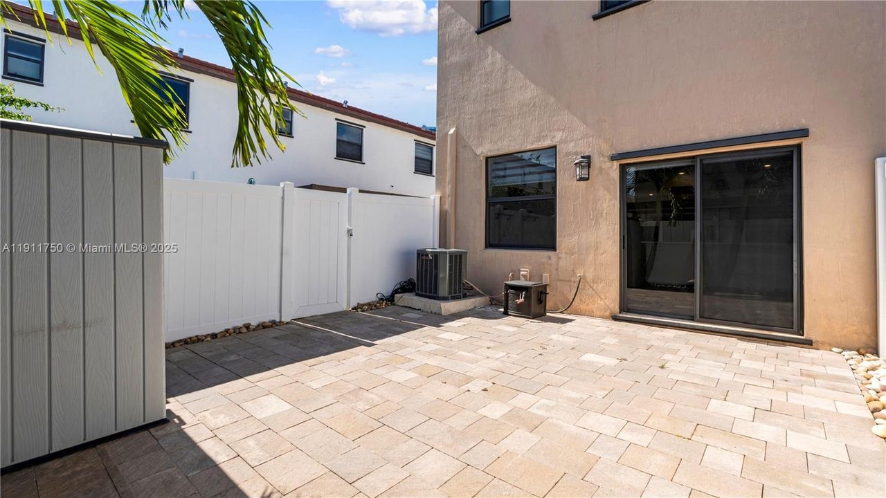 For Sale: $495,000 (3 beds, 2 baths, 1540 Square Feet)