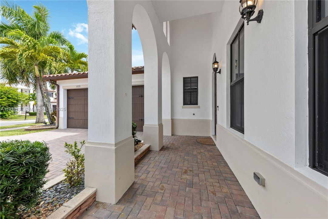 Active With Contract: $1,025,000 (4 beds, 3 baths, 2320 Square Feet)