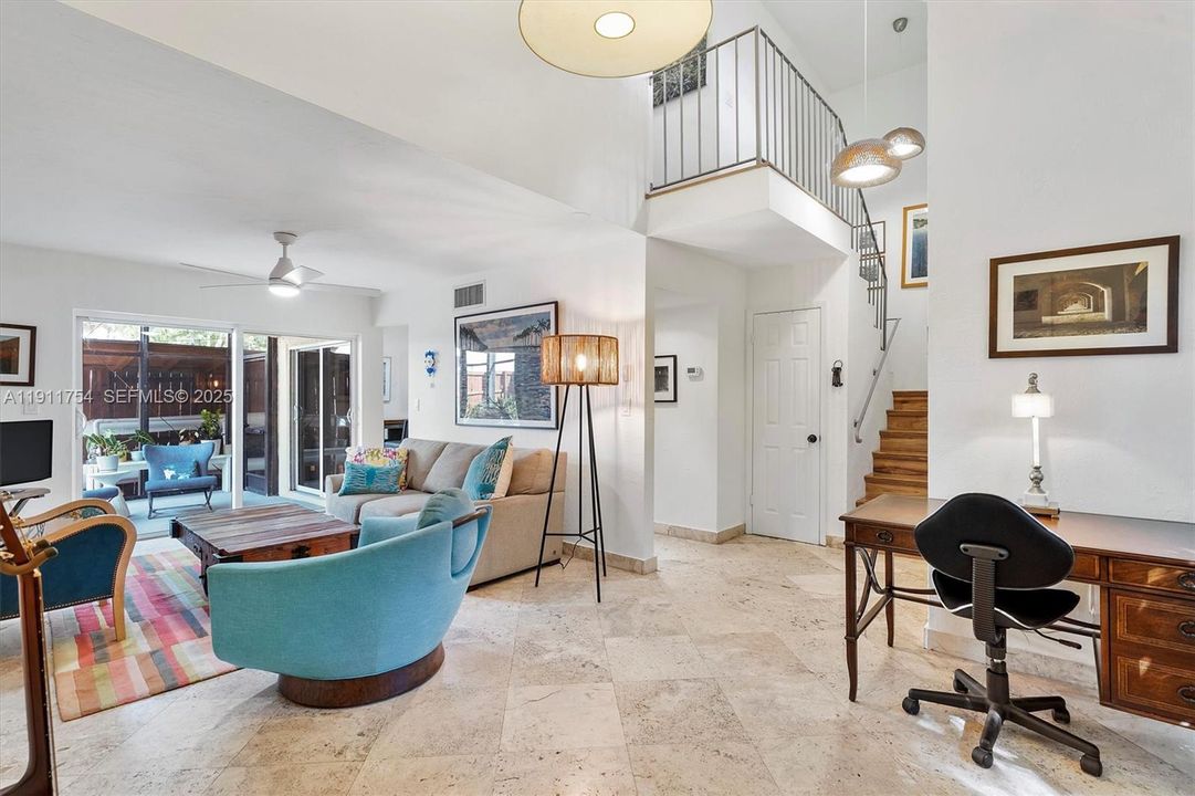 For Sale: $920,000 (2 beds, 2 baths, 1060 Square Feet)