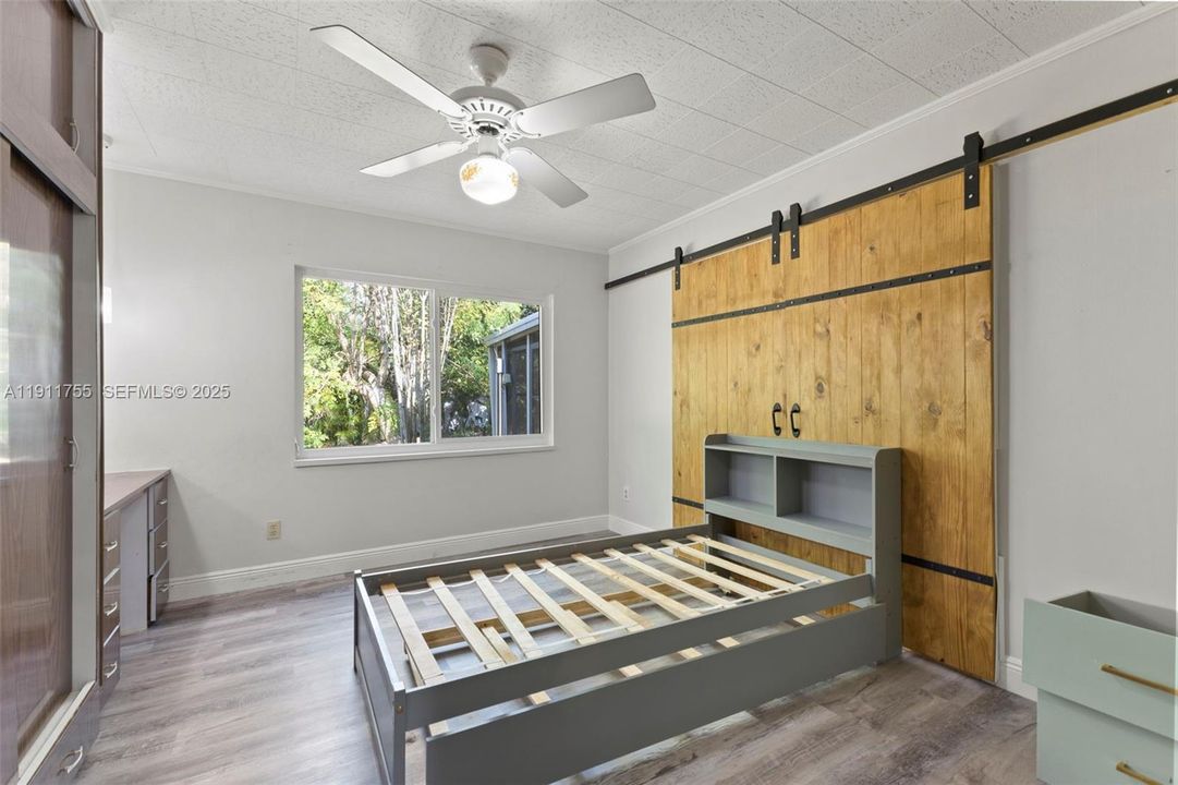 待售: $420,000 (4 贝兹, 2 浴室, 2522 平方英尺)