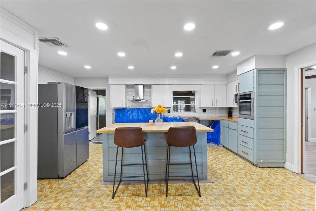 待售: $420,000 (4 贝兹, 2 浴室, 2522 平方英尺)