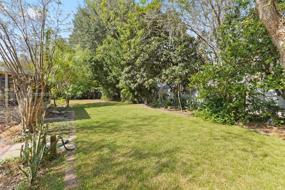 待售: $420,000 (4 贝兹, 2 浴室, 2522 平方英尺)