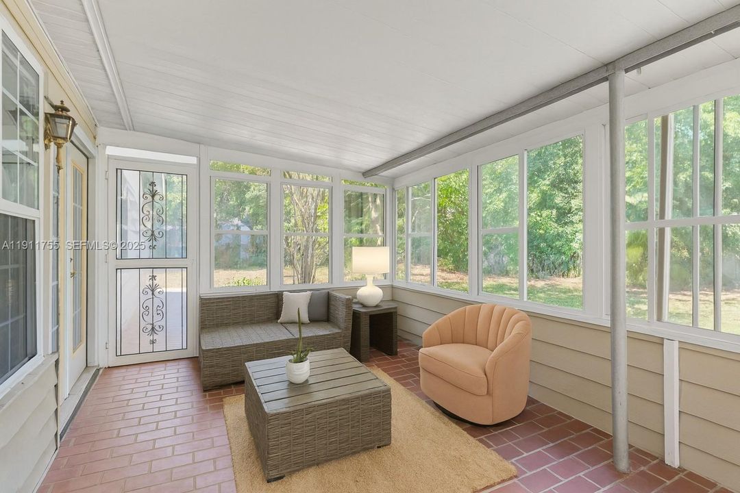 待售: $420,000 (4 贝兹, 2 浴室, 2522 平方英尺)