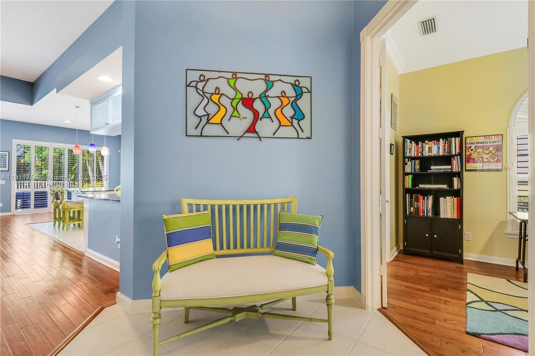 На продажу: $899,000 (3 спален, 3 ванн, 2221 Квадратных фут)