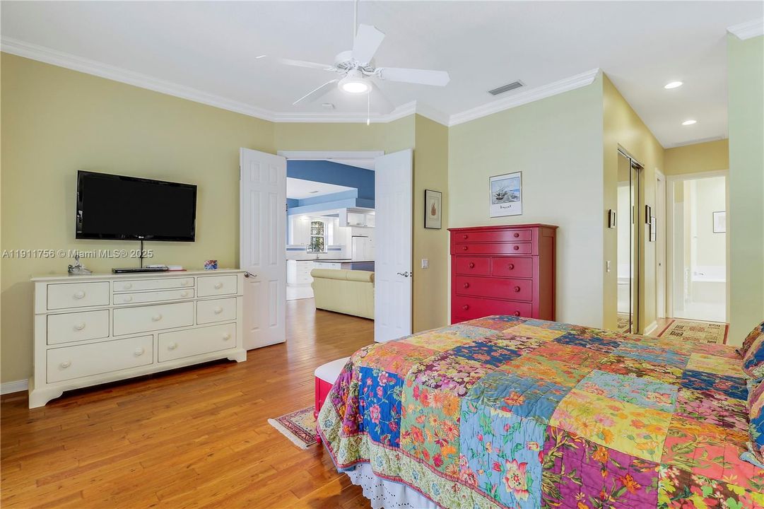 На продажу: $899,000 (3 спален, 3 ванн, 2221 Квадратных фут)