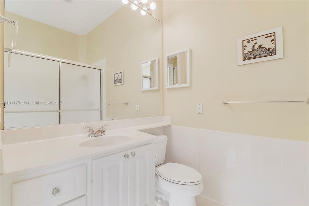 На продажу: $899,000 (3 спален, 3 ванн, 2221 Квадратных фут)