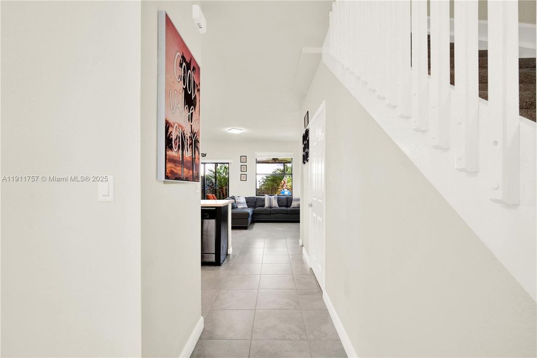 Activo con contrato: $390,000 (3 camas, 2 baños, 1524 Pies cuadrados)