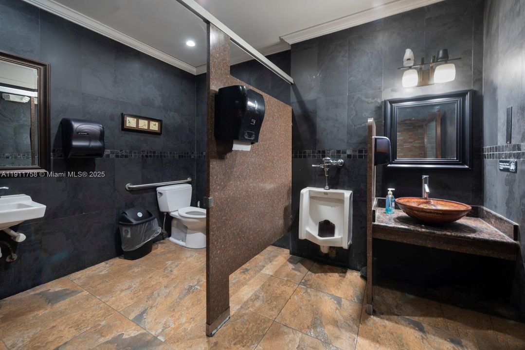 待售: $350,000 (0 贝兹, 0 浴室, 0 平方英尺)