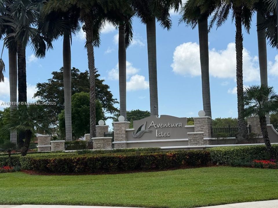 En Venta: $509,900 (3 camas, 2 baños, 1777 Pies cuadrados)