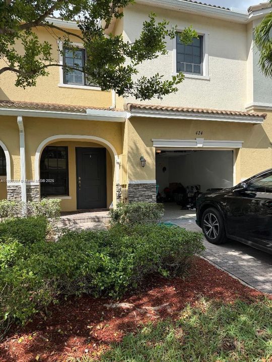 En Venta: $509,900 (3 camas, 2 baños, 1777 Pies cuadrados)