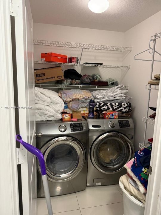 En Venta: $509,900 (3 camas, 2 baños, 1777 Pies cuadrados)