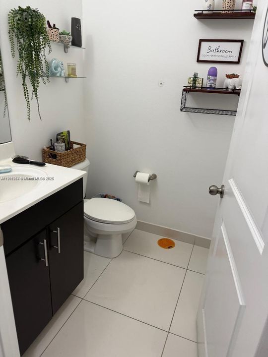 En Venta: $509,900 (3 camas, 2 baños, 1777 Pies cuadrados)