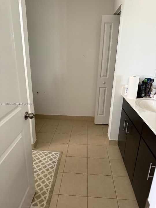 En Venta: $509,900 (3 camas, 2 baños, 1777 Pies cuadrados)