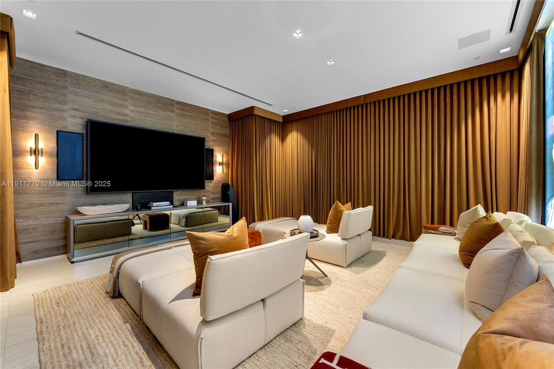 For Sale: $23,800,000 (6 beds, 6 baths, 10338 Square Feet)