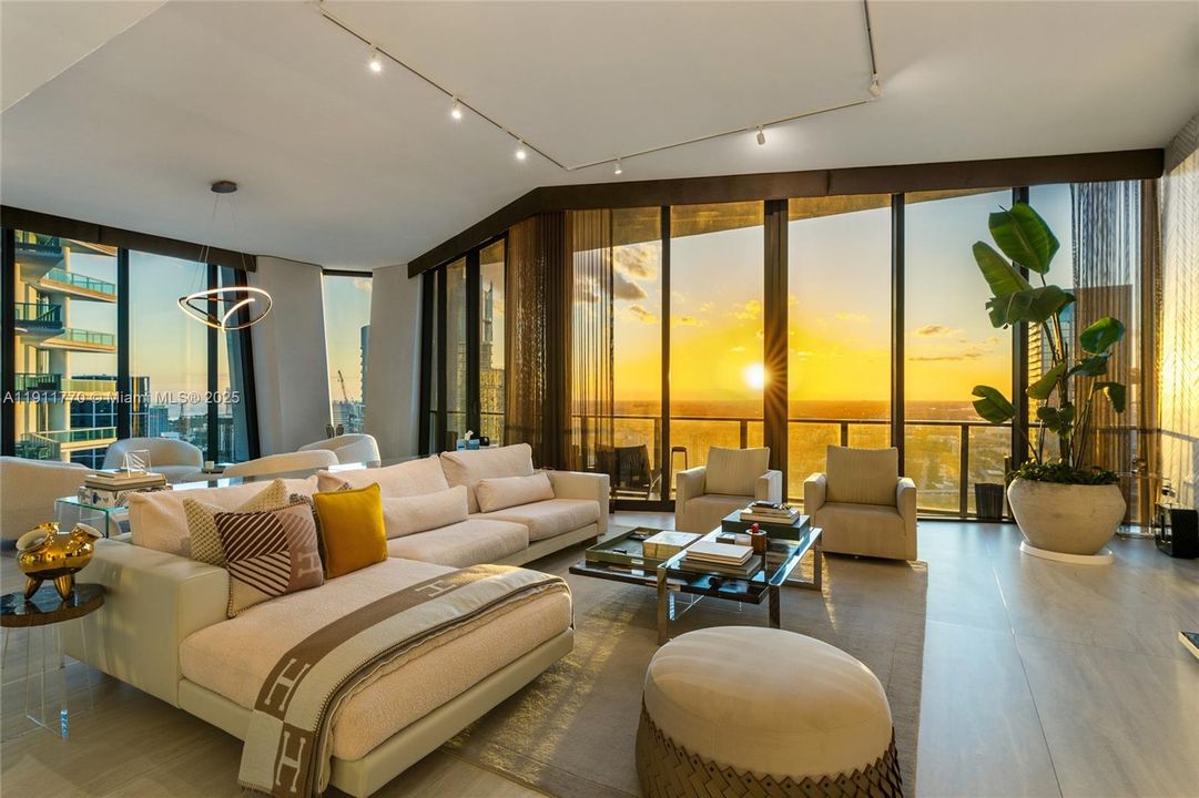 For Sale: $23,800,000 (6 beds, 6 baths, 10338 Square Feet)