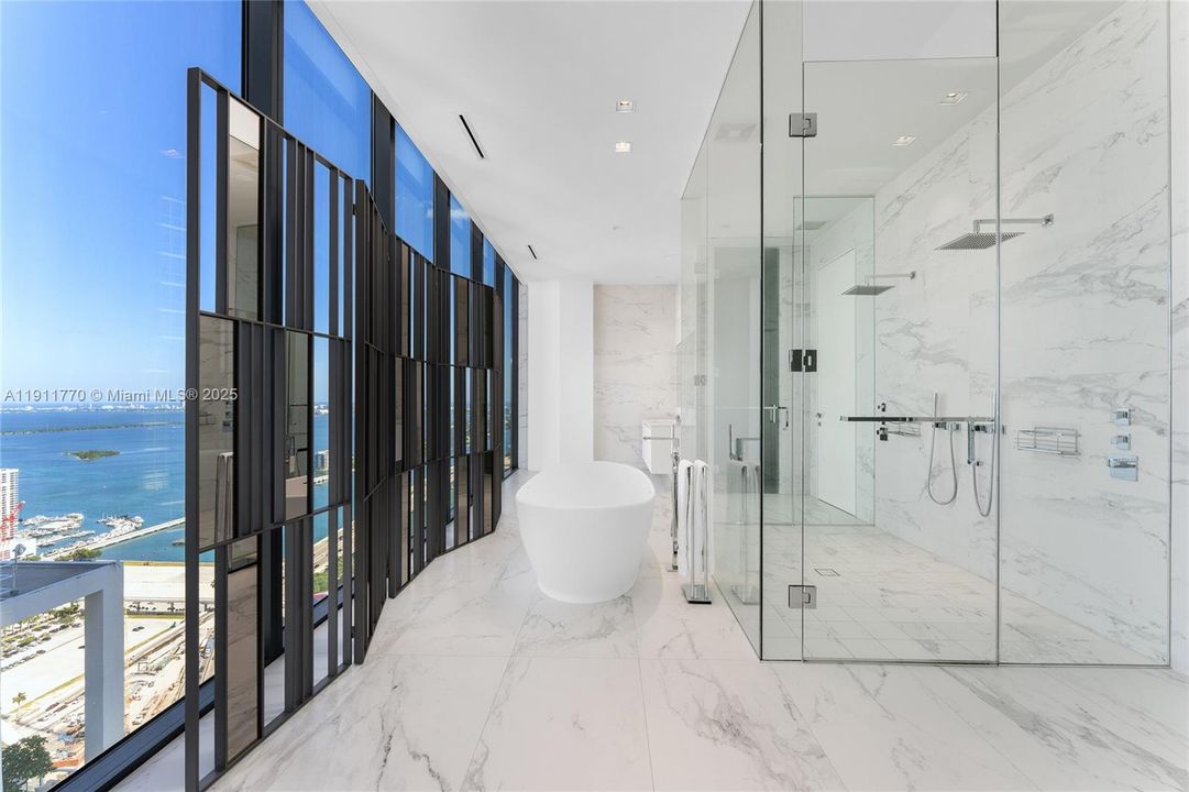 For Sale: $23,800,000 (6 beds, 6 baths, 10338 Square Feet)