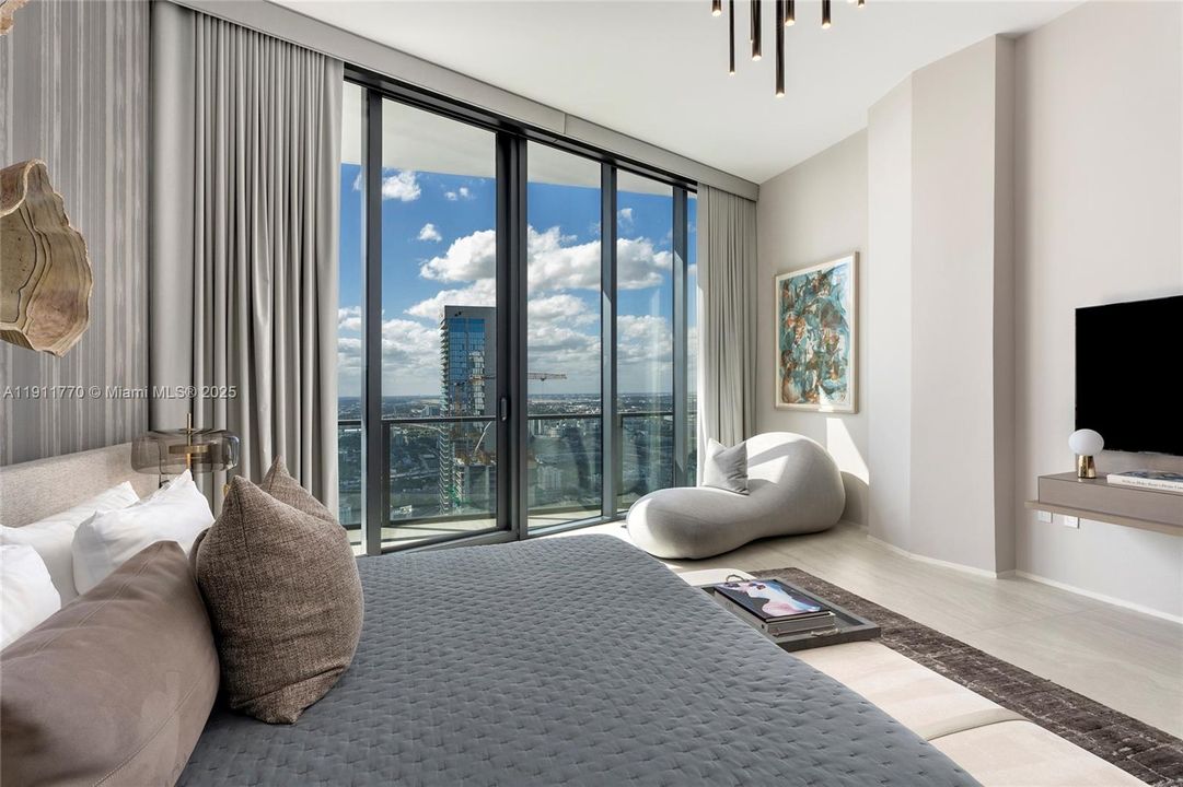 For Sale: $23,800,000 (6 beds, 6 baths, 10338 Square Feet)