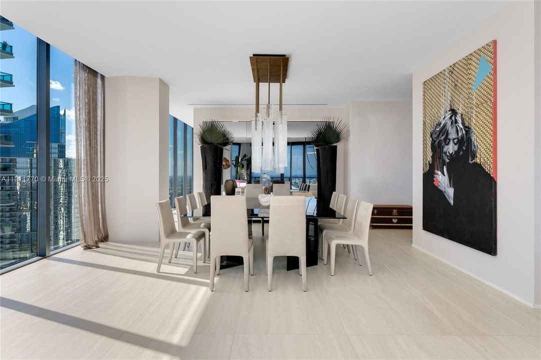 For Sale: $23,800,000 (6 beds, 6 baths, 10338 Square Feet)