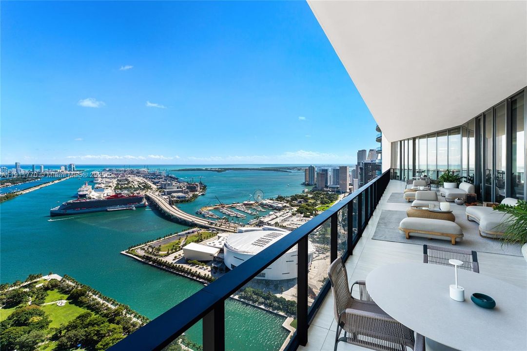 For Sale: $23,800,000 (6 beds, 6 baths, 10338 Square Feet)