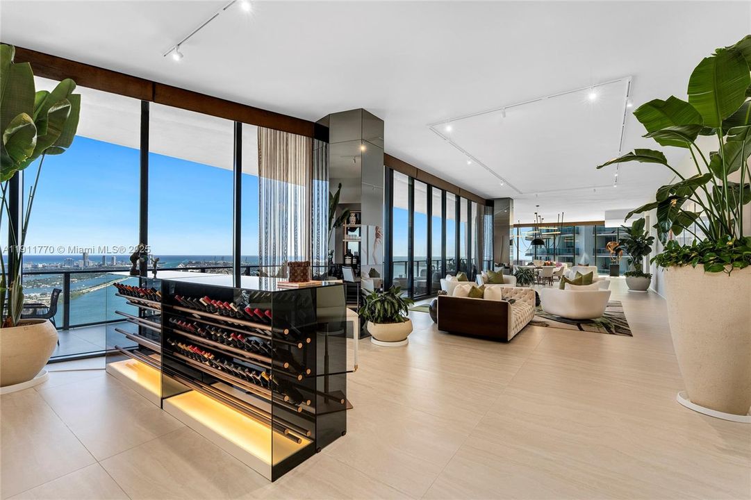 For Sale: $23,800,000 (6 beds, 6 baths, 10338 Square Feet)