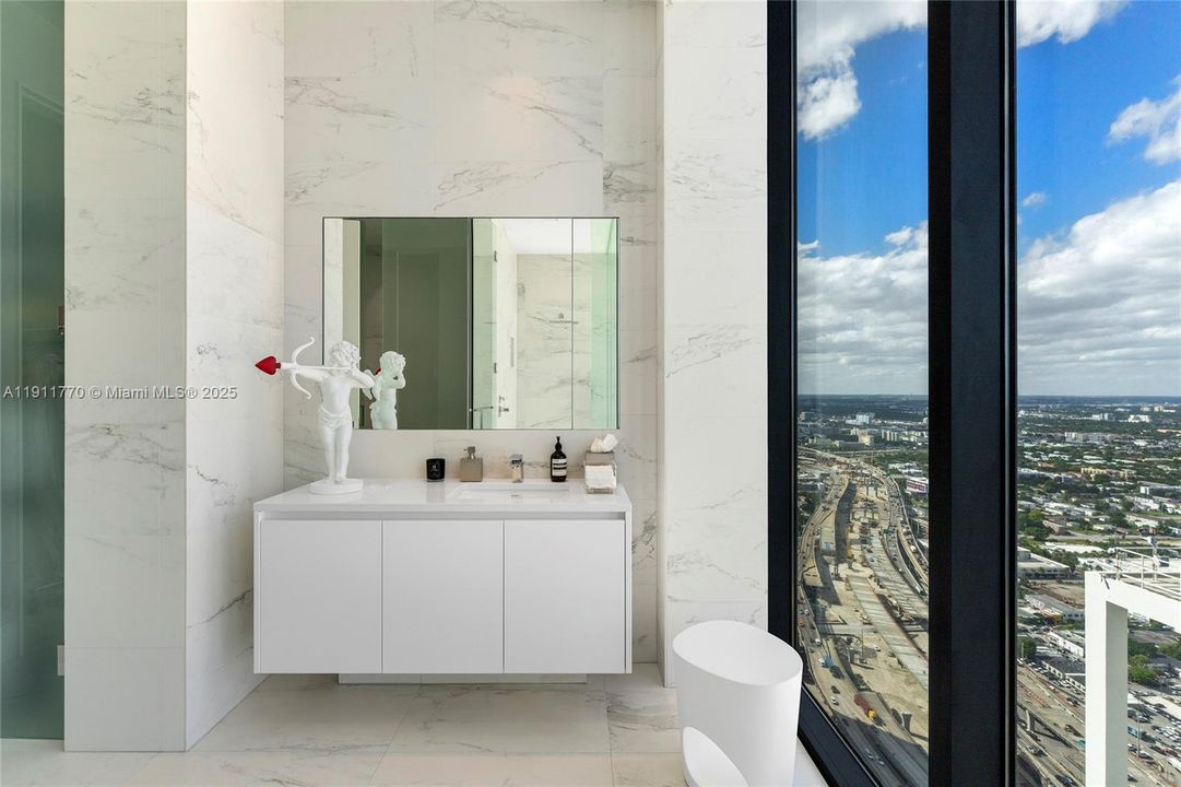 For Sale: $23,800,000 (6 beds, 6 baths, 10338 Square Feet)